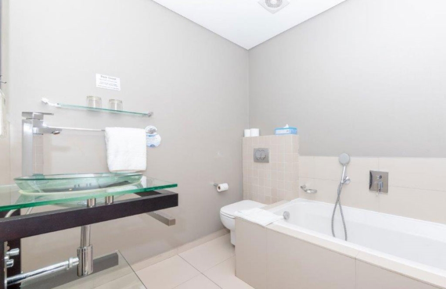 2 Bedroom Property for Sale in Bloubergstrand Western Cape